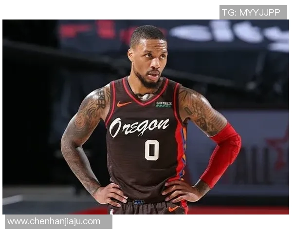 雷迪克：东契奇将接受检查确认伤情 里夫斯每次都有本场表现就该25分钟封顶